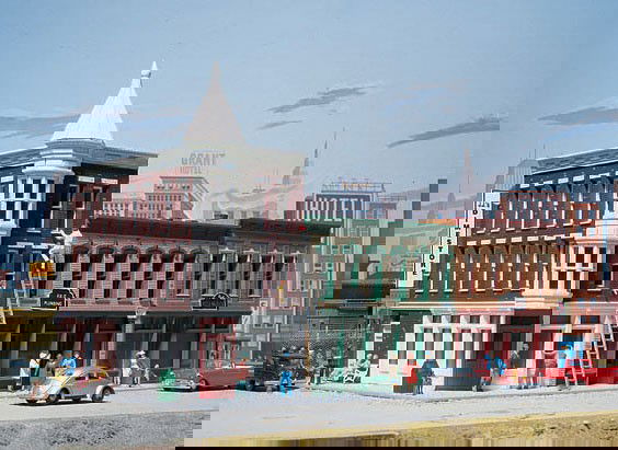 WALTHERS Cornerstone 933-3224 N Scale MERCHANT'S ROW II Structure Kit w/3 Stores - ModelsPower