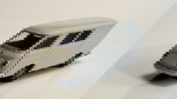 Brekina Auto 1/87 HO Scale 1967-1983 FIAT 238 Half-Passenger Van Light Gray Bus - ModelsPower