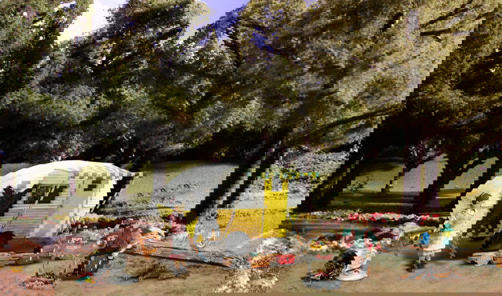 Woodland Scenics 1/87 HO Scale MA & PA'S TRAILER HAVEN Figures AutoScenes AS5542 - ModelsPower