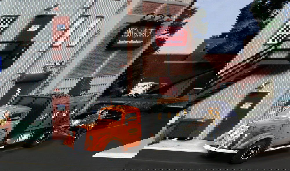 Woodland Scenics HO 1/87 LUMPY'S COAL COMPANY delivery truck AutoScenes AS5555 - ModelsPower