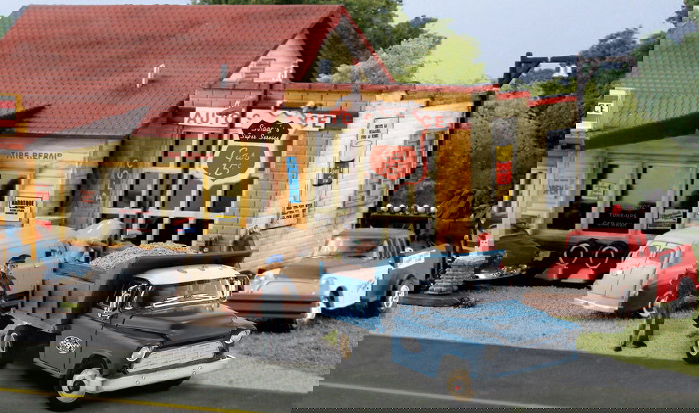 Woodland Scenics HO 1/87 ROCKY'S ROAD REPAIR dump truck figure AutoScenes AS5550 - ModelsPower