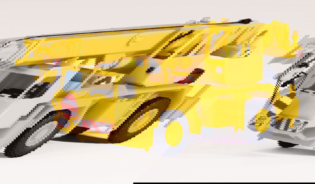 Walthers HO 1/87 Scale TWO-AXLE TRUCK CRANE w/ Boom 360° Positionable Outriggers - ModelsPower