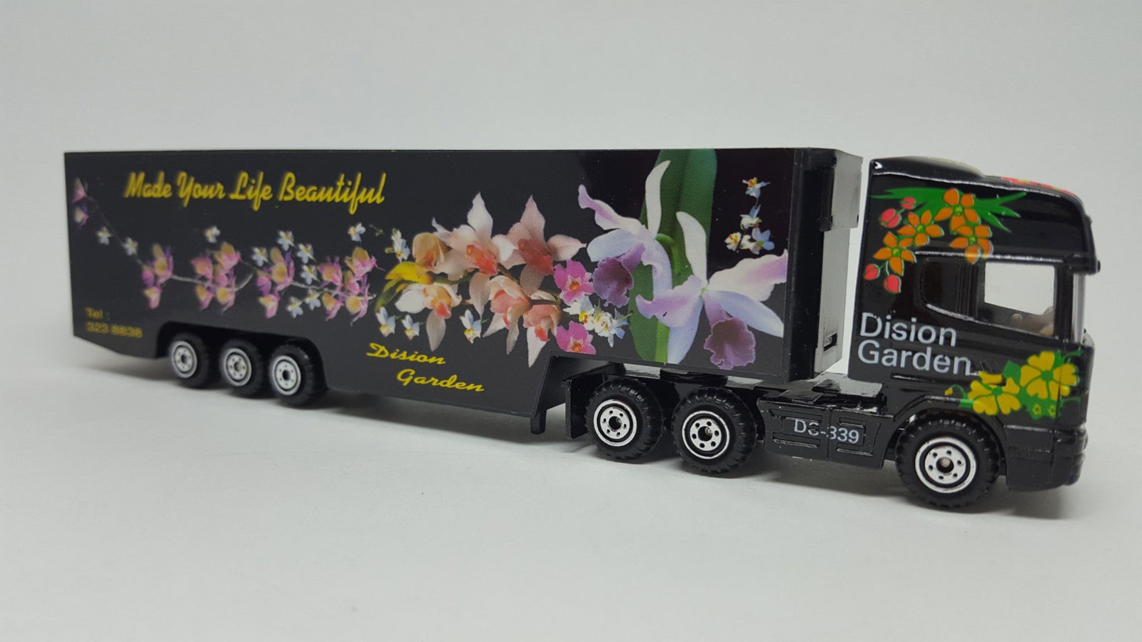 ProEngine StreetMachine 1/87 HO Scale Diecast Long Haul Tractor w/Racing Trailer - ModelsPower