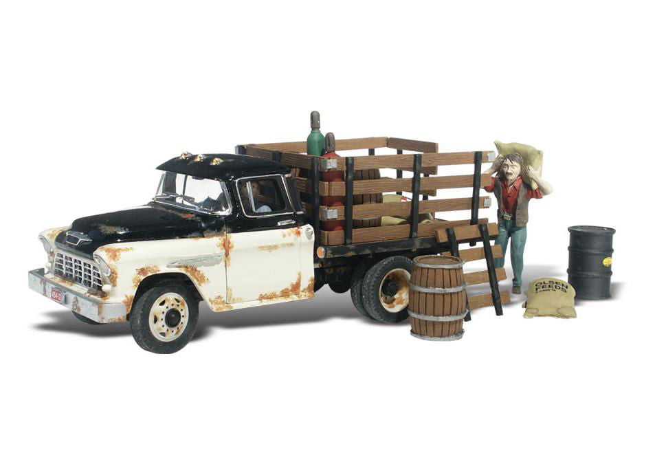 Woodland Scenics 1/160 N Scale HENRY'S HAULIN' Old Rusted Truck AutoScenes 5335 - ModelsPower