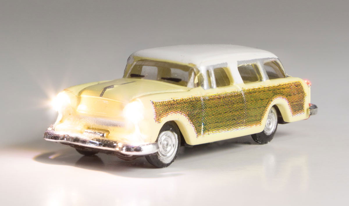 Woodland Scenics 1/160 N Scale WOODIE STATION WAGON JustPlug LED Lighted Vehicle - ModelsPower