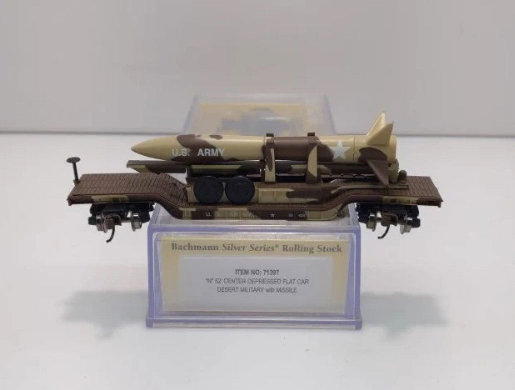 Bachmann N 1/160 US Army Depressed-Center Flatcar DESERT-TAN *MISSILE LAUNCHER* - ModelsPower