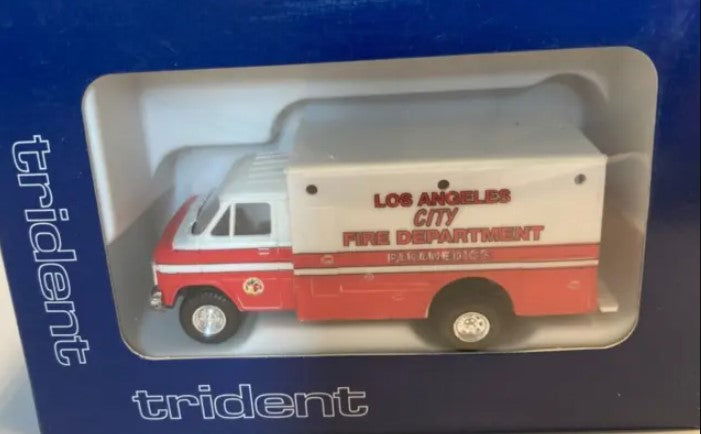 Trident HO 1/87 City of Los Angeles Fire Dept Paramedic Unit Chevrolet Ambulance - ModelsPower