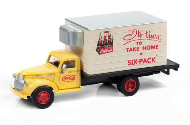 Classic Metal Works 1/87 Coke Coca-Cola 1941-46 Chevrolet Reefer Delivery Truck - ModelsPower