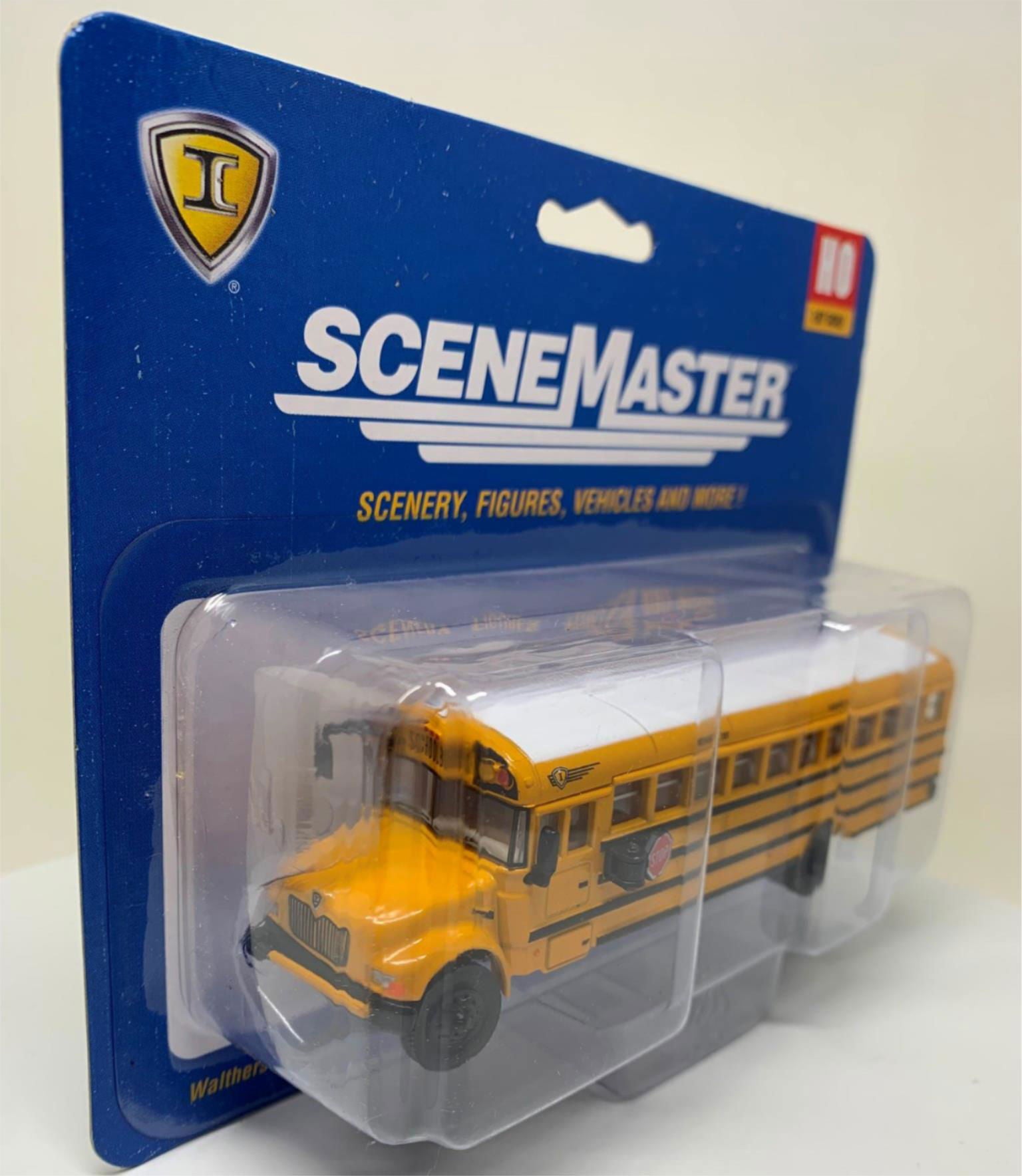 Walthers HO 1/87 DieCast International CE School Bus +Woodland Scenics Children - ModelsPower