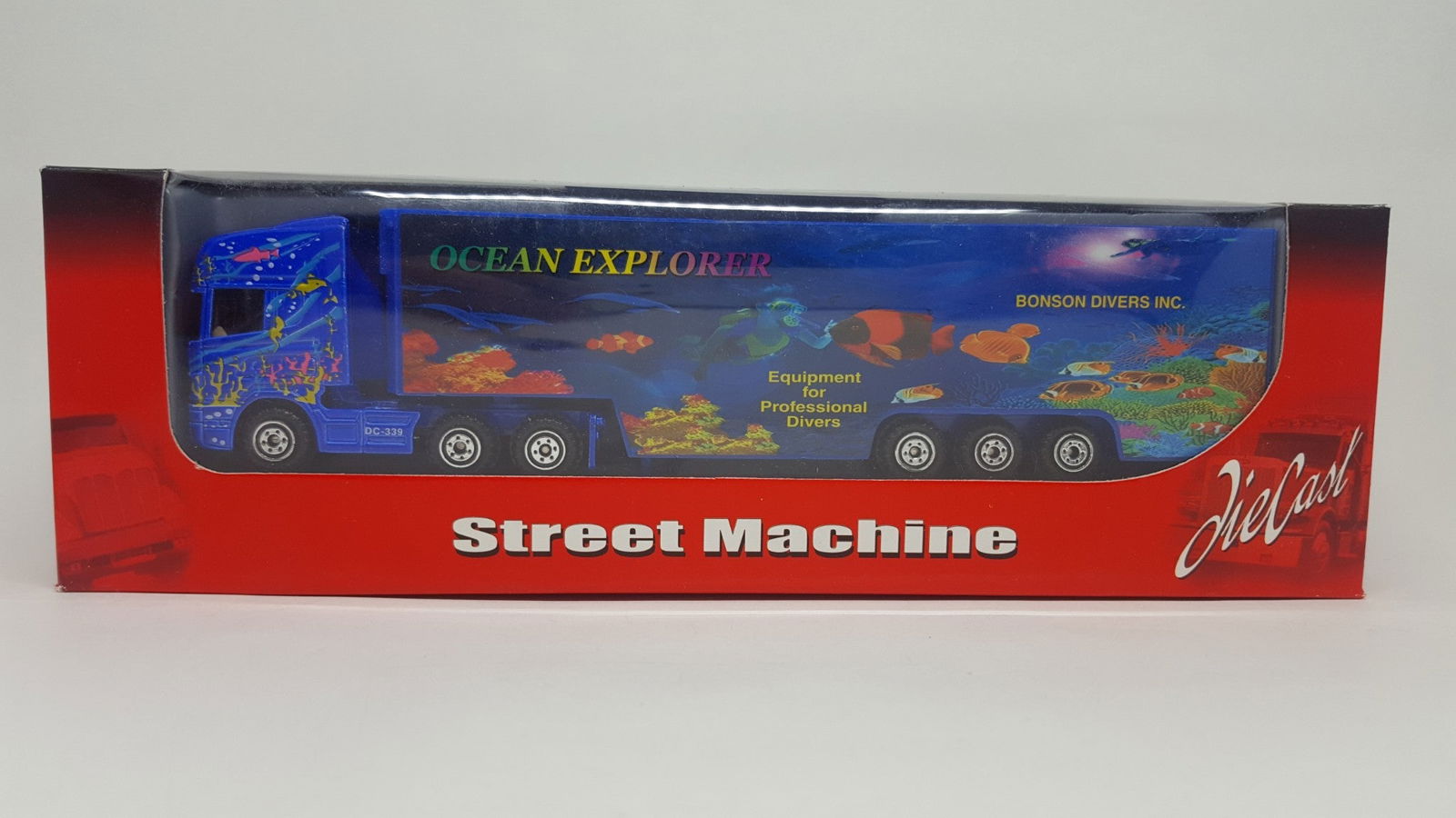 ProEngine StreetMachine 1/87 HO Diecast LH Tractor Ocean Explorer Racing Trailer - ModelsPower