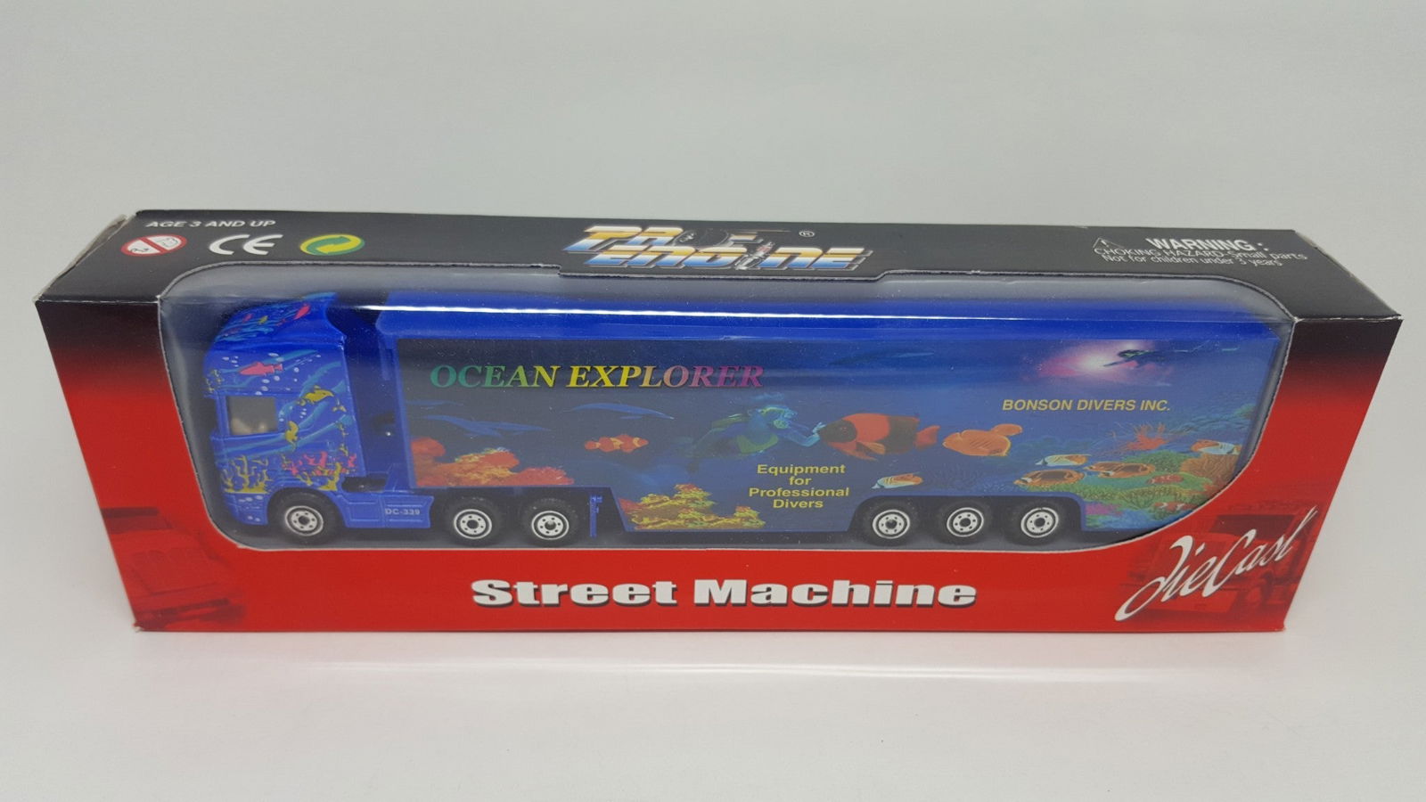 ProEngine StreetMachine 1/87 HO Diecast LH Tractor Ocean Explorer Racing Trailer - ModelsPower