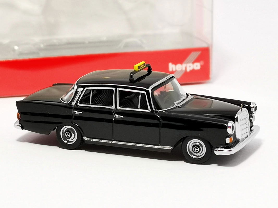 Herpa 1/87 HO Scale 1960s Mercedes-Benz 200 Tail Fin Taxi Black 95686 Assembled - ModelsPower