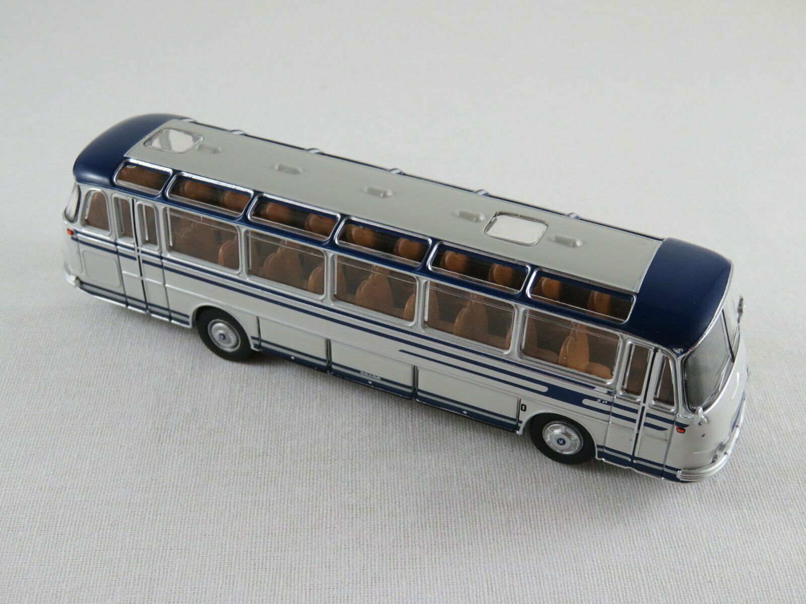 Brekina 1/87 HO Scale 1965-1967 Kassbohrer Setra S 12 Bus Starline Sapphire Blue - ModelsPower