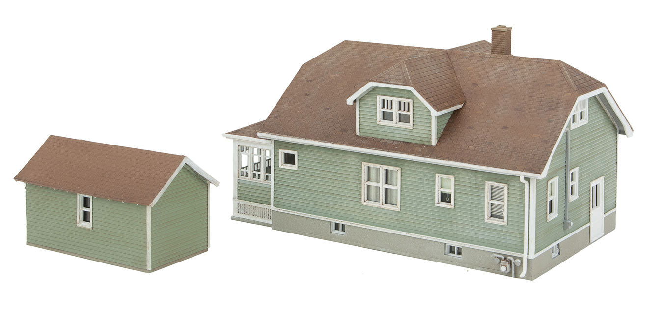 WALTHERS Cornerstone 933-3791 1/87 HO Scale AMERCIAN BUNGALOW +Single Car Garage - ModelsPower