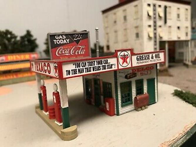 BAR MILLS 0102 1/87 HO Scale BUD SMILEY'S GAS STOP Texaco Shell Station Wood Kit - ModelsPower