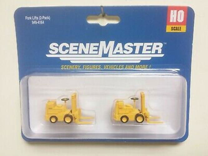 Walthers SceneMaster 1/87 HO Scale FORKLIFT 2-PACK Vintage Style with Open Cab - ModelsPower