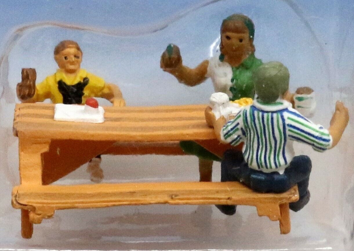 Woodland Scenics 1/87 HO Scale OUTDOOR DINING Figures Set Scenic Accents A1939 - ModelsPower