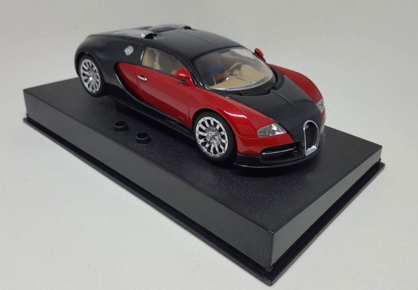 AUTOart SLOT CAR 1:32 BUGATTI EB 16.4 VEYRON AWD Light 13291 Red/Black Frankfurt - ModelsPower