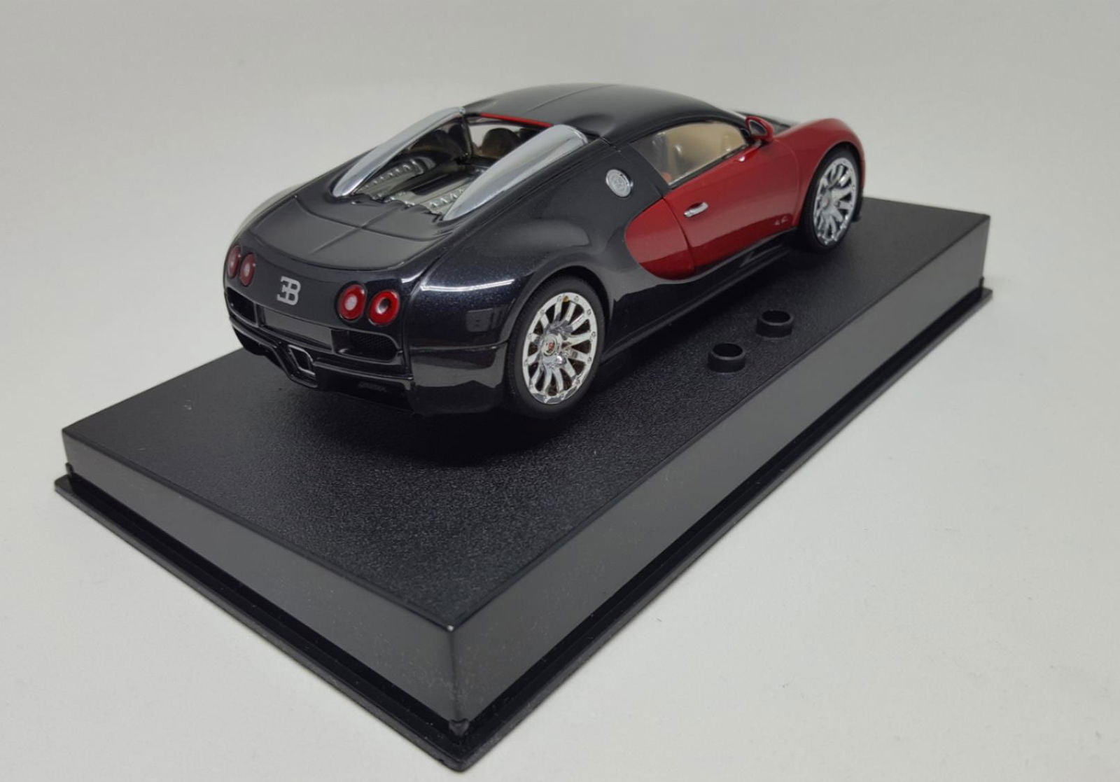 AUTOart SLOT CAR 1:32 BUGATTI EB 16.4 VEYRON AWD Light 13291 Red/Black Frankfurt - ModelsPower