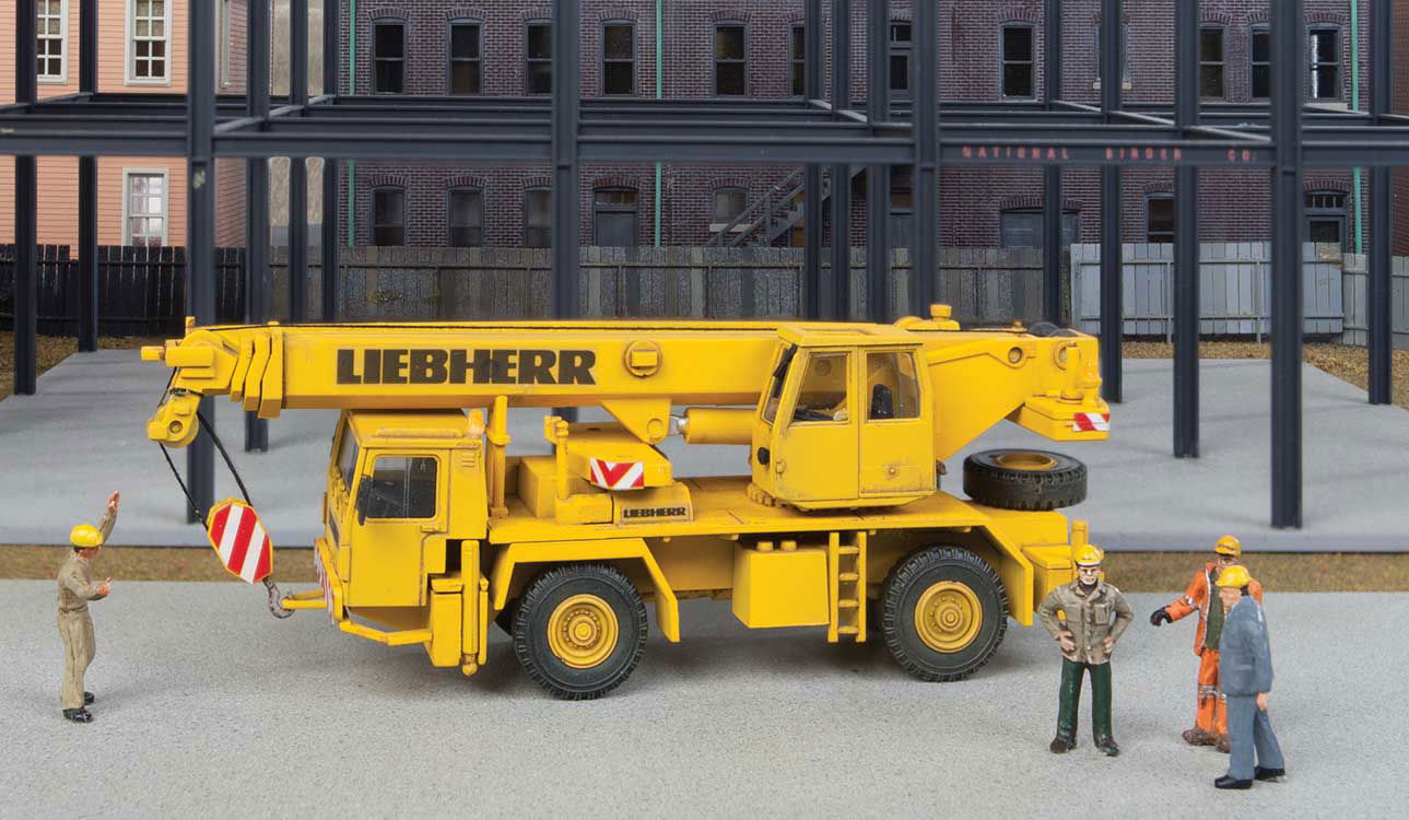 Walthers HO 1/87 Scale TWO-AXLE TRUCK CRANE w/ Boom 360° Positionable Outriggers - ModelsPower