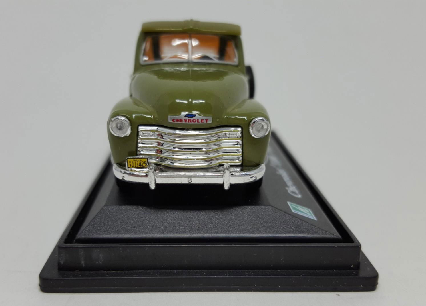 Cararama 1950 1:72 Chevrolet Chevy 3100 Pick Up Truck Stake Bed w/ Display Case - ModelsPower