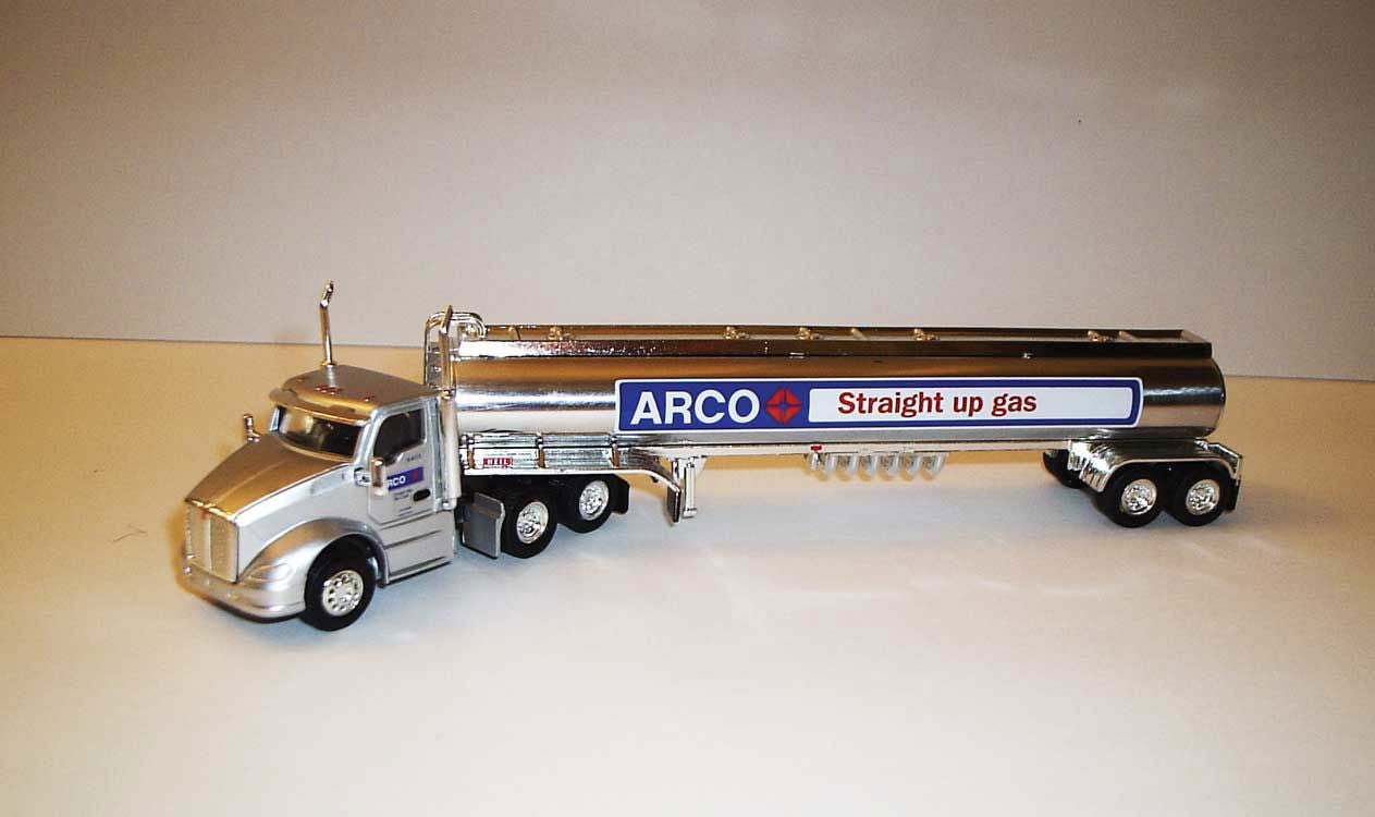 TNS098 1/87 HO Scale Kenworth T680 Day-Cab Tractor w/Gas Tank Trailer- ARCO - ModelsPower