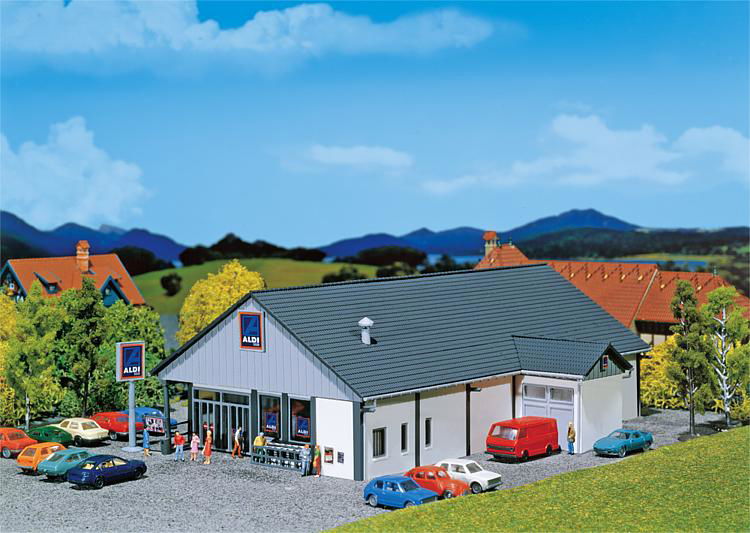 FALLER 1/87 HO Scale ALDI SUPERMARKET w/Glass Front Entrance & Shoppinging Carts - ModelsPower