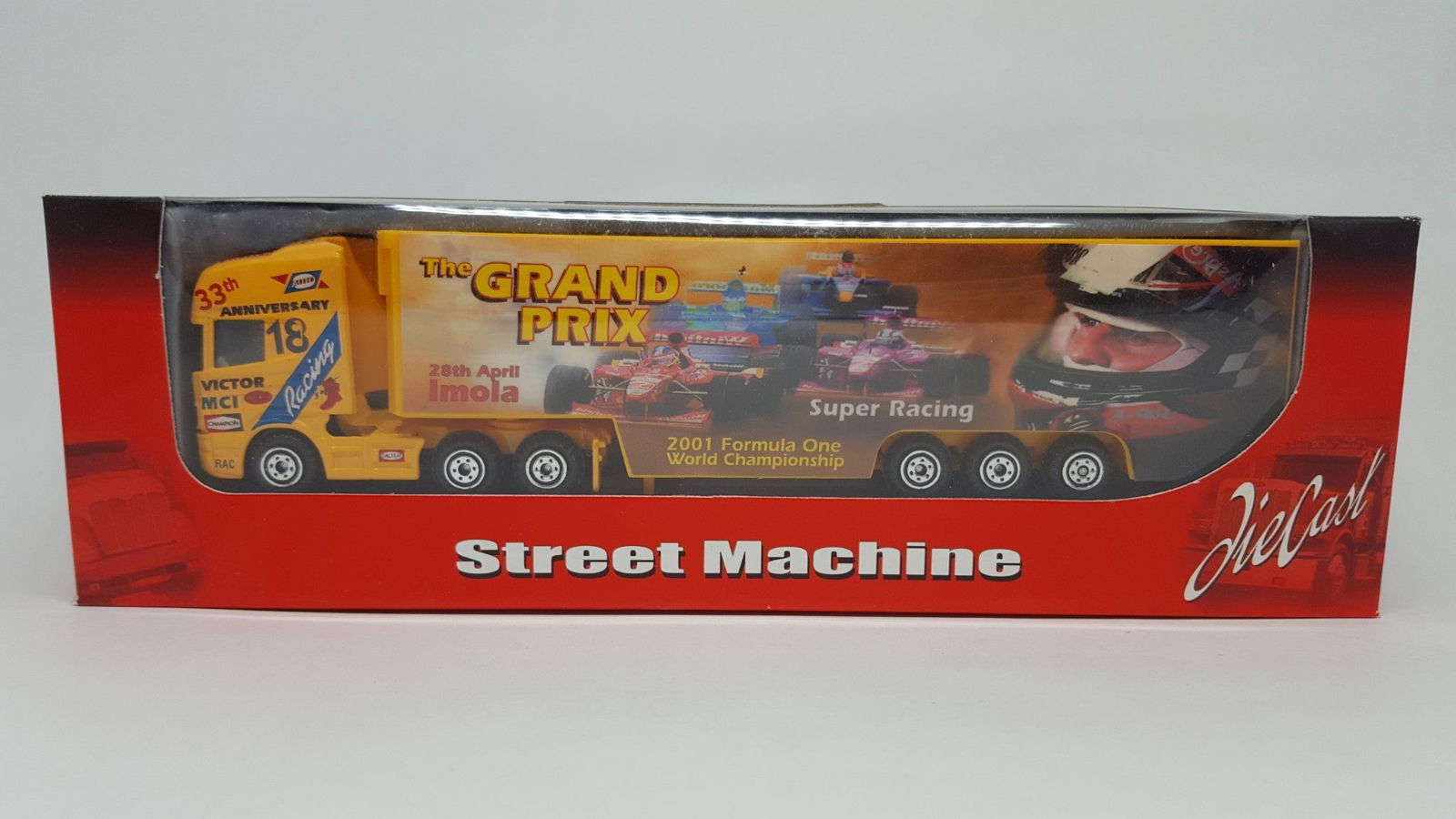 ProEngine HO 1/87 LH Tractor w/ Grand Prix F-1 World Championship Racing Trailer - ModelsPower