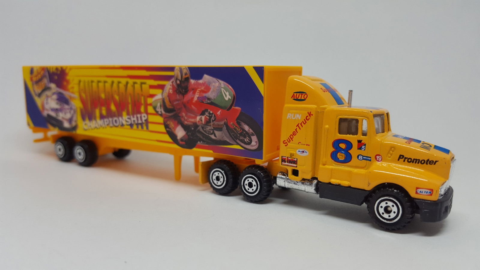 ProEngine 1/87 HO Scale LH Tractor w/MOBM SuperSport Championship Racing Trailer - ModelsPower