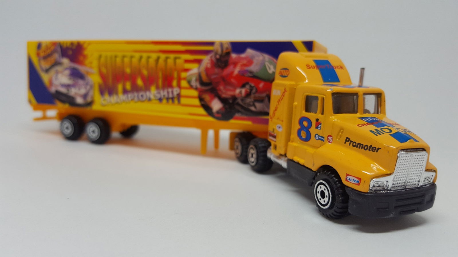 ProEngine 1/87 HO Scale LH Tractor w/MOBM SuperSport Championship Racing Trailer - ModelsPower