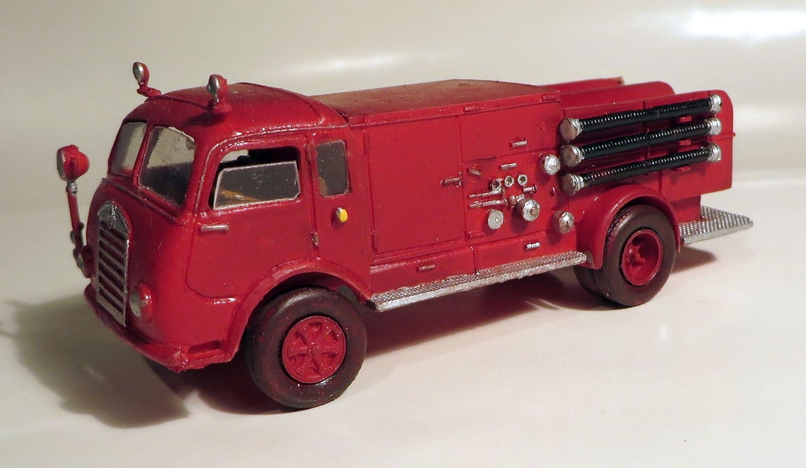 Trident Military HO 1/87 German Sudwerke/Metz "Krupp" LF20 Fire Truck Resin Kit - ModelsPower