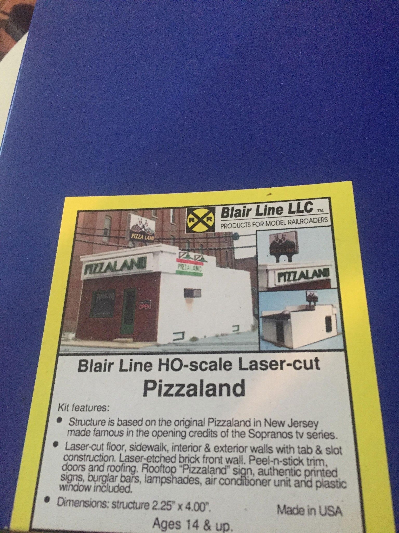 BLAIR LINE 1/87 HO Scale THE SOPRANOS' PIZZALAND w/Signs, Laser-Cut Wood Kit 196 - ModelsPower