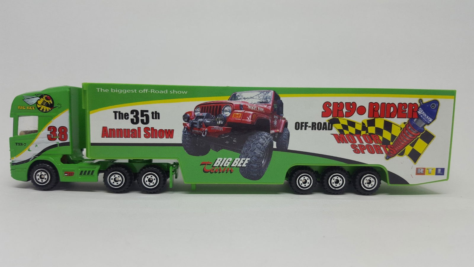 ProEngine 1/87 HO Diecast LH Tractor w/Sky Rider Off-Road Motorsports Trailer 38 - ModelsPower